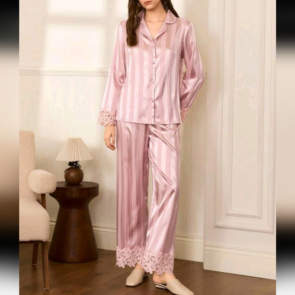 Elegant Romantic Lace Collar Striped Satin Lapel Women Pajama Set